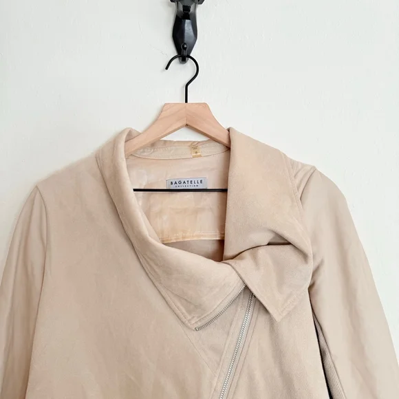 Bagatelle Women's Beige Angle Zip Jacket Size 2 - Picture 4 of 6